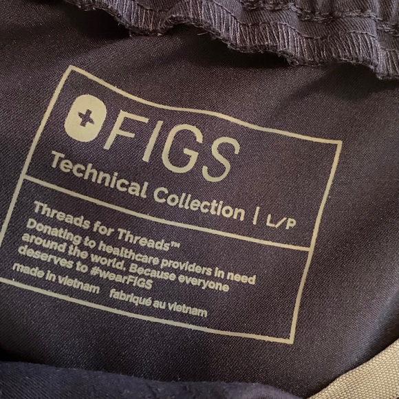 FIGS Navy Large Petite Yola Skinny Scrub Pants - Picture 4 of 4